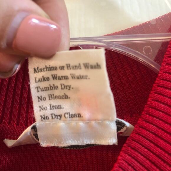 MISOOK Red Mock Neck Sleeveless Shell Top M - Picture 7 of 12